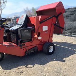 Toro 4800 Sweeper 