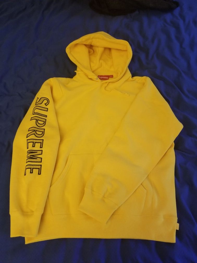 Supreme SS18 Yellow Sleeve Embroidery Hooded Sweatshirt