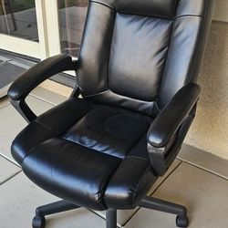 Office Chair - Like New