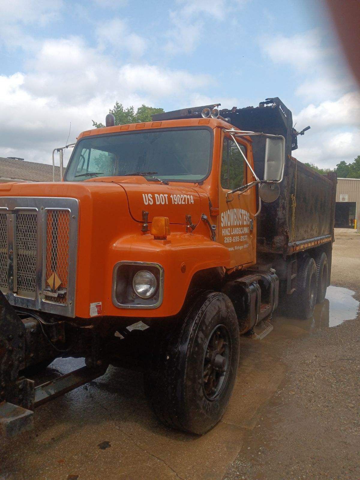 1999 International Dump Truck