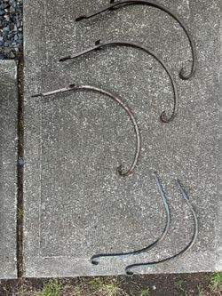 Iron plant pot hooks