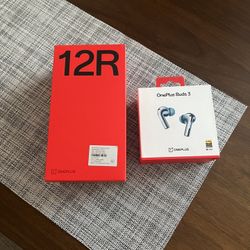 Oneplus 12R and Oneplus Buds 3