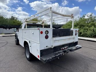 2006 Ford F450 Super Duty Regular Cab & Chassis