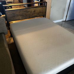 Full Size Bed Frame With Mattress 