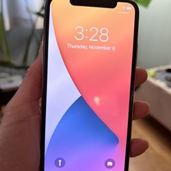 iPhone X Silver UNLOCKED 