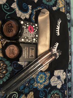 New make up set