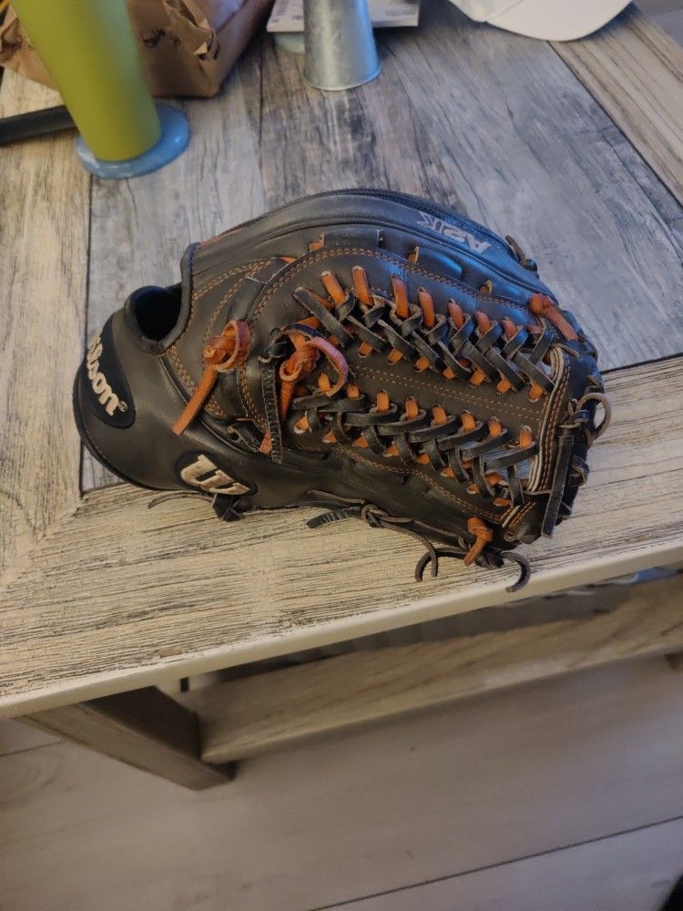 A2K D33 Baseball Glove
