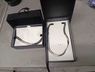 Waterproof stainless steel necklace and matching bracelet
