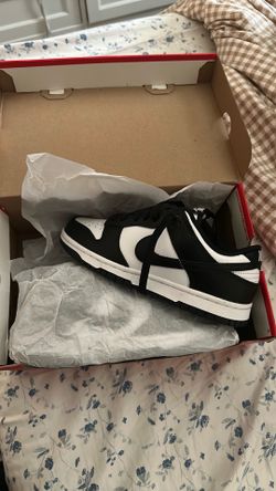Nike Low Dunks (Pandas)