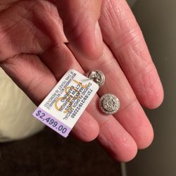 1CT 10k White Gold Diamond Earrings 