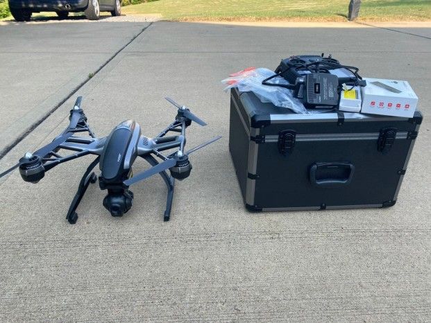 YUNEEK Q500 4K DRONE...OPEN TO TRADES FOR...