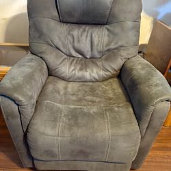 Power Lift Recliner 