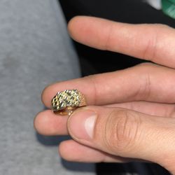 10K GOLD NUGGET RING