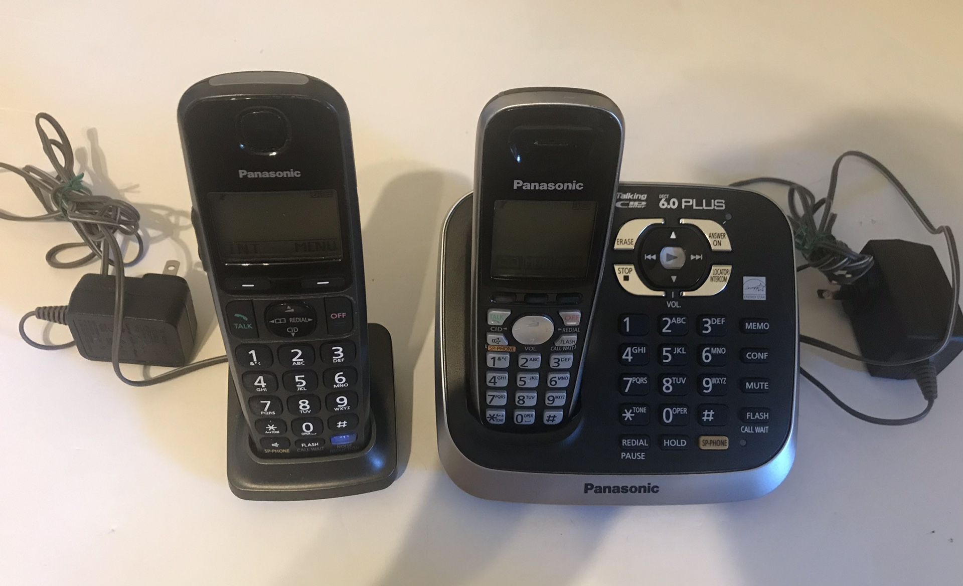 Nice used Panasonic KX-TG6541 Base Station  with 2 Handsets w batteries, adaptor