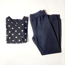 Girl's Jogger Pants And Long Sleeve T-shirt  Size: 10/12