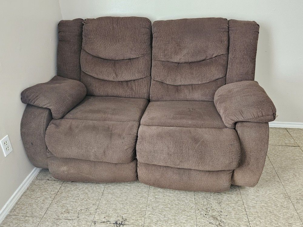 Reclining chair for 2
