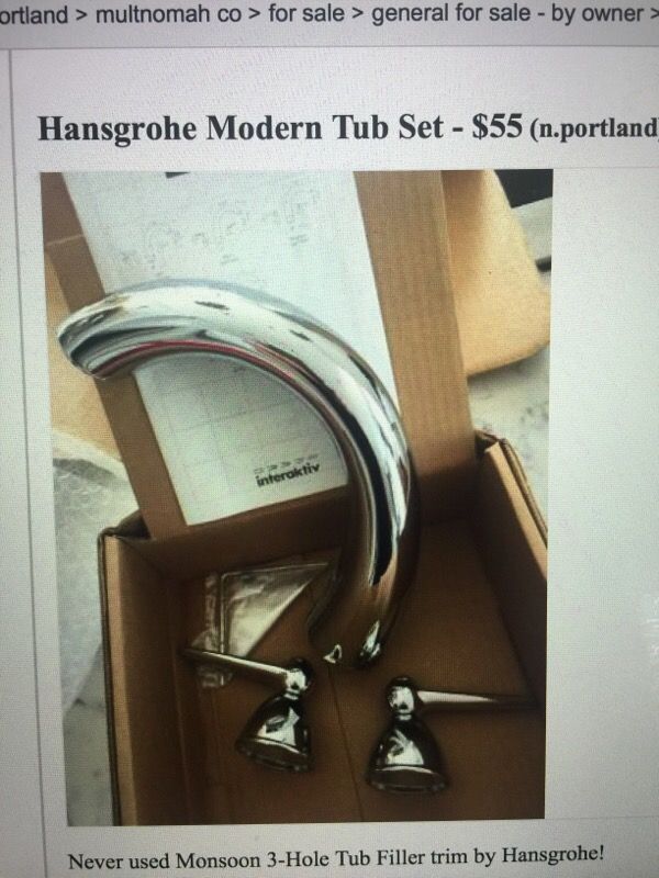 Hangrohe modern tub set