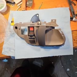 Brand New Drivers Side Door Handle.  The Color Is Gray! Fits 95 - 02 Chevy/ GMC  Full Size Pickup.
