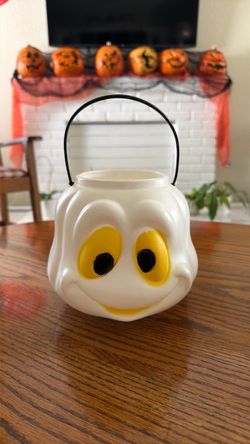 HALLOWEEN- creature bucket