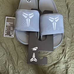 KOBE OFFCOURT SLIDE Grey Brand New Size 7 Men