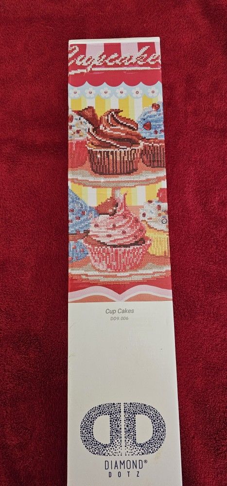 Diamond Dotz Kit Cupcakes NEW