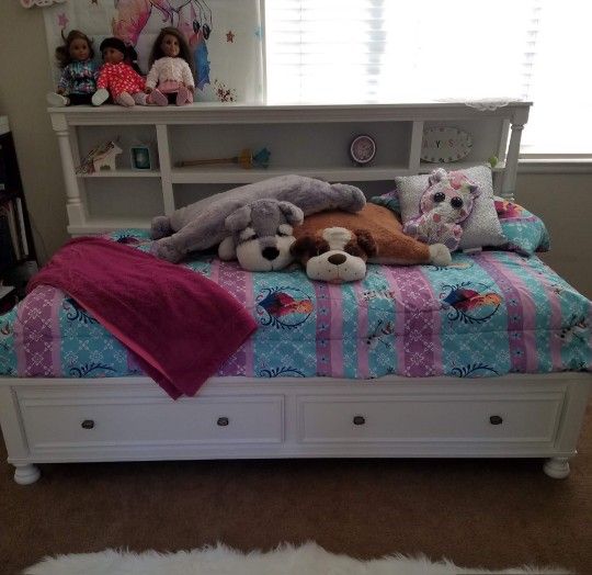 Twin Bookcase Bed