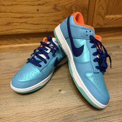 Brand New Nike Dunk Low SE 10M/11.5W