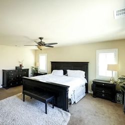 Espresso Black Cal King Mattress Bedroom Set Night Stands Dresser Bed frame Great Condition