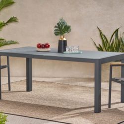 Dining Table & 6 Chairs