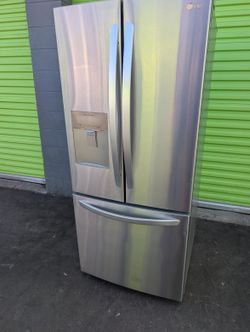 Frenchdoor apartment size