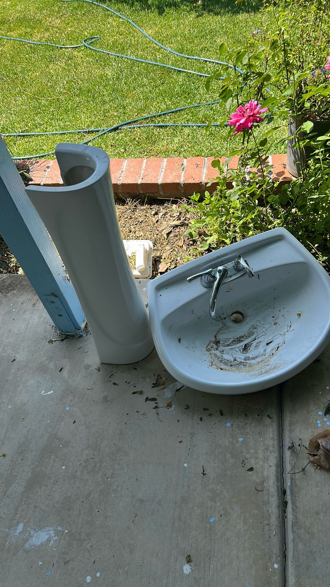Sink & Stand