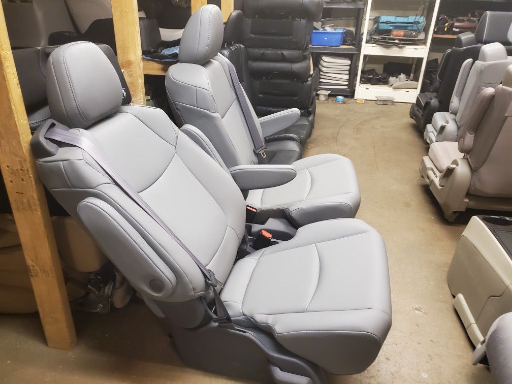 BRAND NEW GRAY LEATHER BUCKET SEATS WITH SEATBELTS 