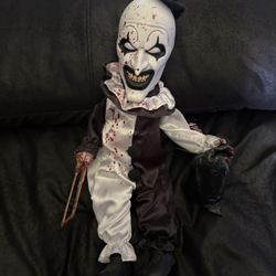 terrifier art the clown animatronic doll with lights and sound new with tags nwt 