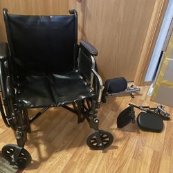 Everest & Jennings Traveler SE Wheelchair, 18" Wide Seat
