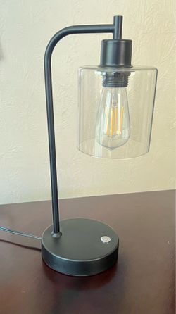 Modern style desk/table lamp