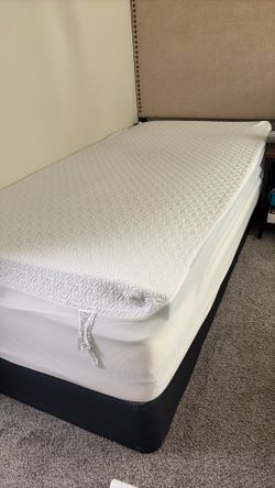 "Almost New" Single Extra Long Bed