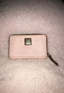 Dooney & Bourke wallet