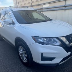 19 Nissan Rogue