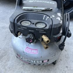 Fortress 6 Gallon 175psi Pancake Air Compressor