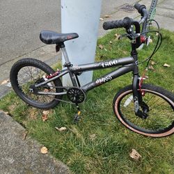 Kids Bike Kent Abyss 1800, Hand And Foot Brakes, 3-9 Years, 18", Very Good Condition 