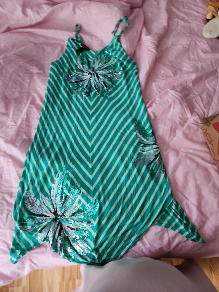 Variety Of Womens Clothes Sizes Sm,med,lg