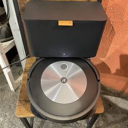 Roomba Robot J7+