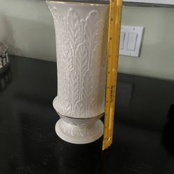 Lenox vase $20