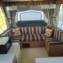 2000 Coleman CA Pop Up Camper