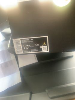 Jordan 1 size 10.5