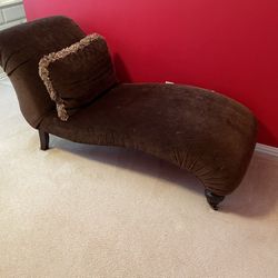 Chaise / Lounge Chair