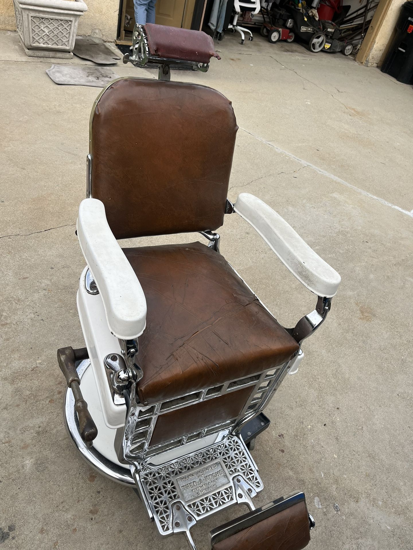 Theo-A-Kochs 1909 Antique barber Chair 
