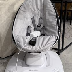 MamaRoo Baby Swing