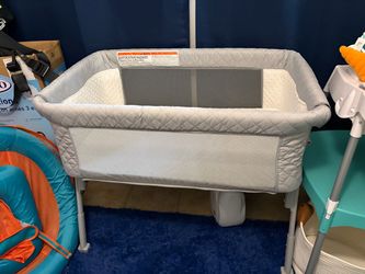 Baby Bassinet with Mesh Sides