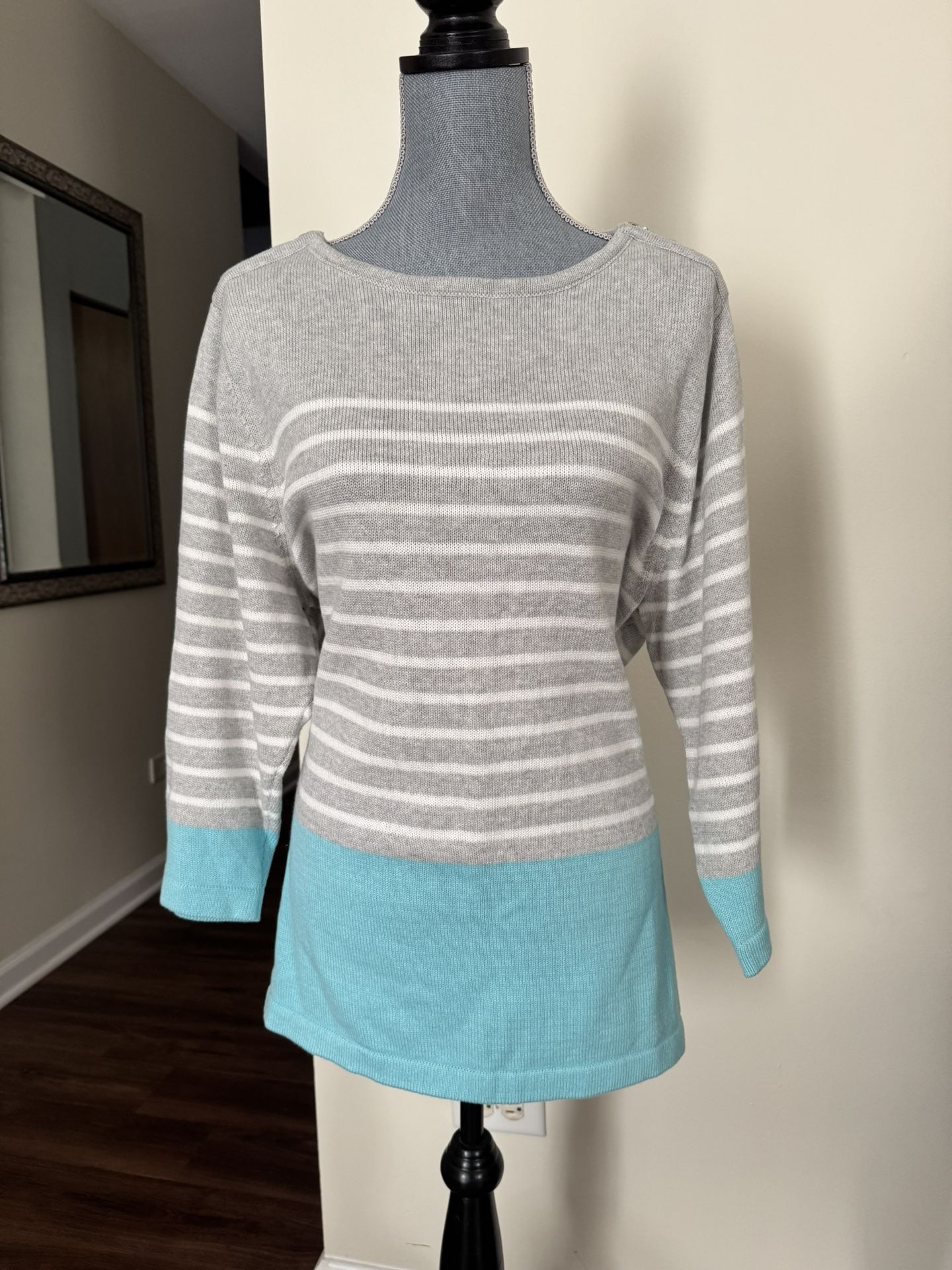 100% cotton ladies sweater like new size 2X